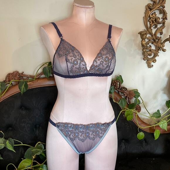 vintage Viva Floral Embroidered Bra & Panty bikini Satin Set  Sz 36 - Picture 1 of 3